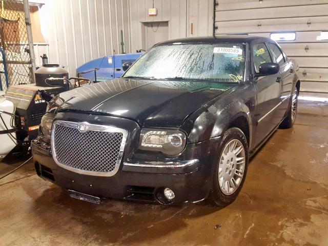 2C3KA43R97H840179 - 2007 CHRYSLER 300 BLACK photo 2