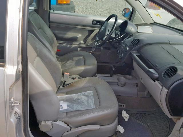 3VWDD21CX1M436733 - 2001 VOLKSWAGEN NEW BEETLE Gümüş foto 5