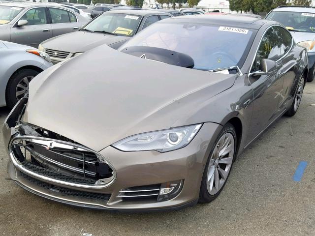 5YJSA1E29GF133129 - 2016 TESLA MODEL S GRAY photo 2