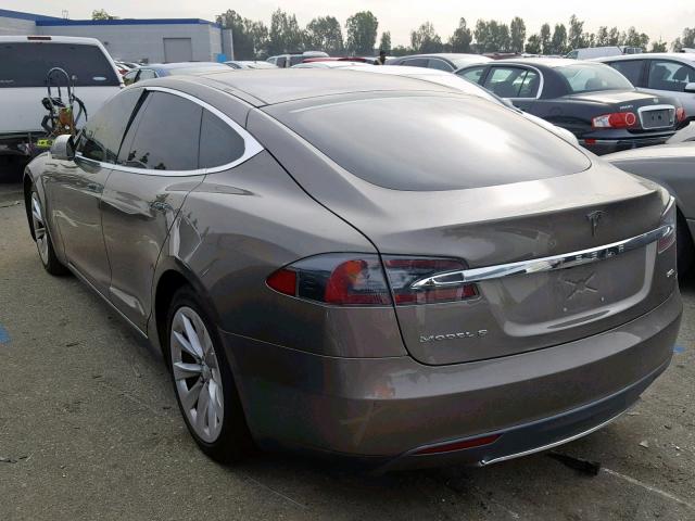 5YJSA1E29GF133129 - 2016 TESLA MODEL S GRAY photo 3