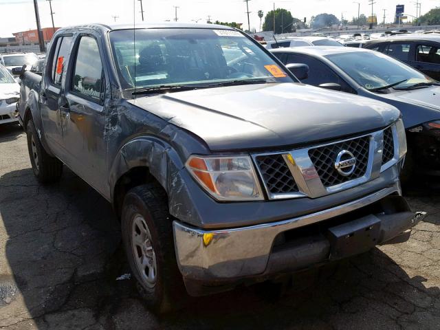 1N6AD07U58C434472 - 2008 NISSAN FRONTIER C GRAY photo 1