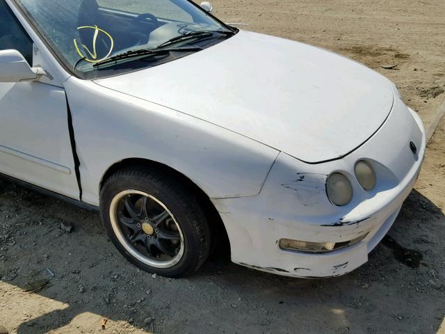 JH4DC4457YS009797 - 2000 ACURA INTEGRA LS WHITE photo 9