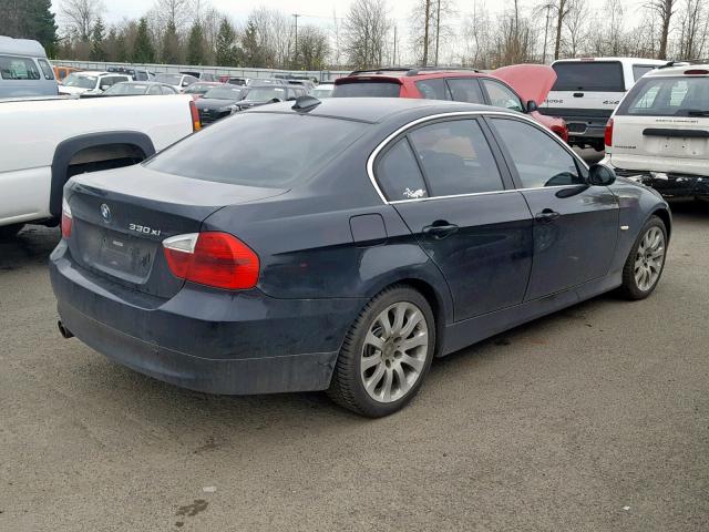 WBAVD33506KL52573 - 2006 BMW 330 XI BLACK photo 4