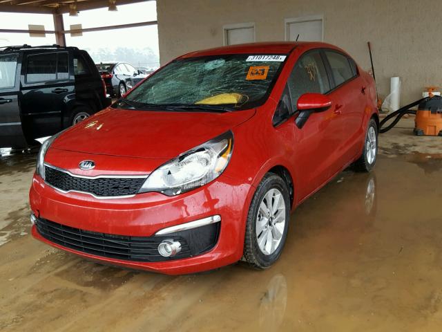 KNADN4A35G6590817 - 2016 KIA RIO EX RED photo 2