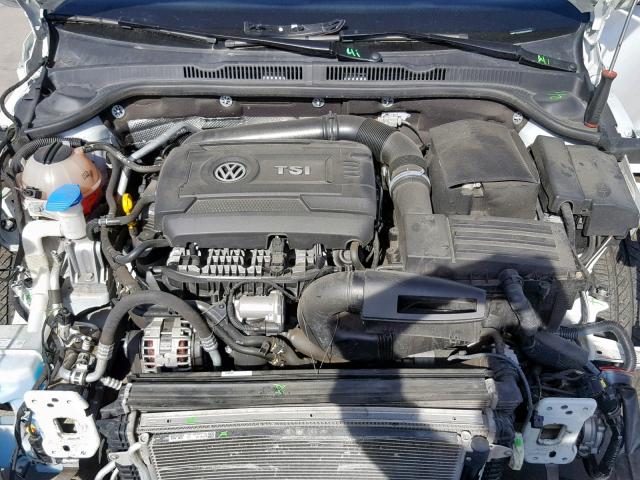 3VW5T7AJ0HM386650 - 2017 VOLKSWAGEN JETTA GLI WHITE photo 7