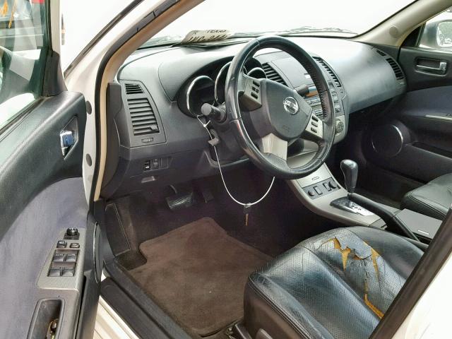 1N4BL11D05N900968 - 2005 NISSAN ALTIMA SE WHITE photo 9