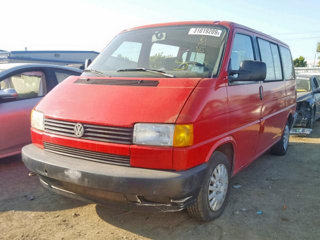 WV2MD0705PH067525 - 1993 VOLKSWAGEN EUROVAN MV RED photo 2