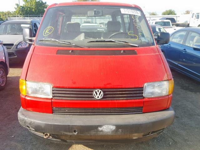 WV2MD0705PH067525 - 1993 VOLKSWAGEN EUROVAN MV RED photo 9