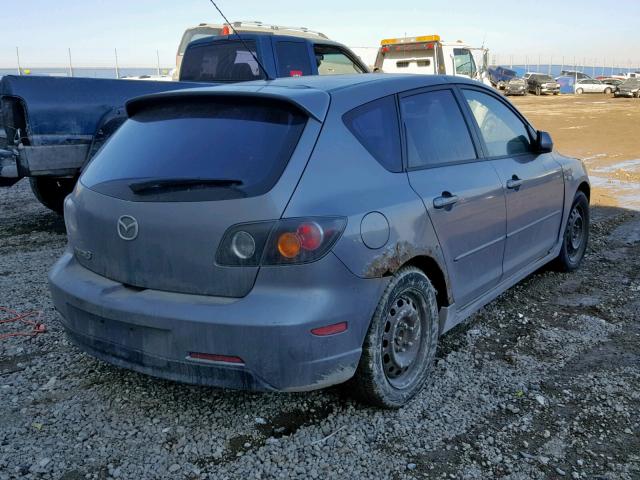 JM1BK143051326640 - 2005 MAZDA 3 HATCHBAC GRAY photo 4