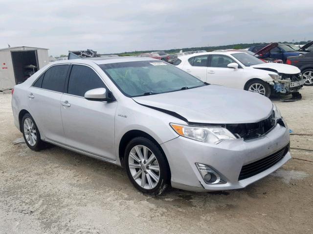 4T1BD1FK4DU093157 - 2013 TOYOTA CAMRY HYBR SILVER photo 1