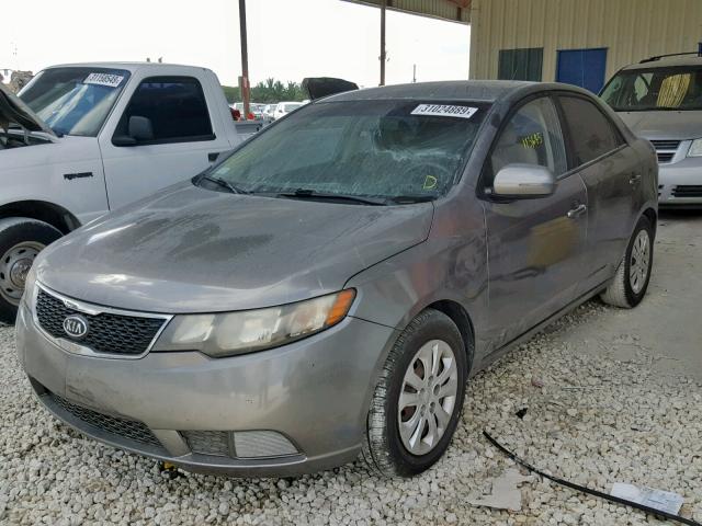 KNAFU4A24B5412835 - 2011 KIA FORTE EX GRAY photo 2