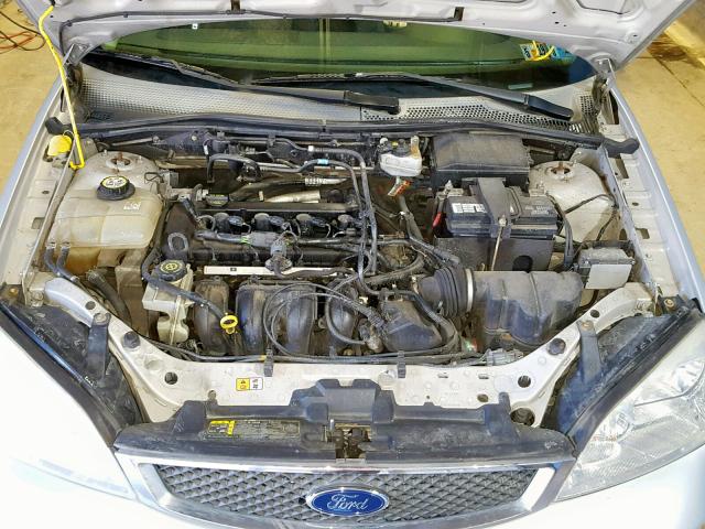 1FAHP37NX7W136893 - 2007 FORD FOCUS ZX5 SILVER photo 7