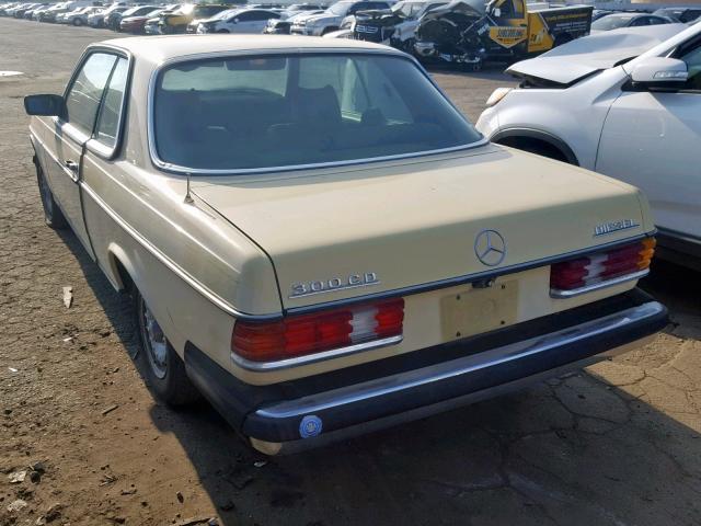 12315012001739 - 1978 MERCEDES-BENZ 300CD YELLOW photo 3