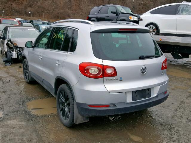 WVGBV75N69W526422 - 2009 VOLKSWAGEN TIGUAN SE SILVER photo 3