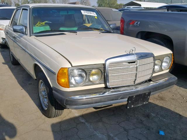 WDB12313012183975 - 1980 MERCEDES-BENZ 300 D YELLOW photo 1