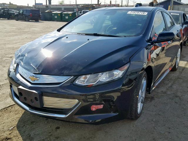 1G1RC6S55JU137397 - 2018 CHEVROLET VOLT LT BLACK photo 2