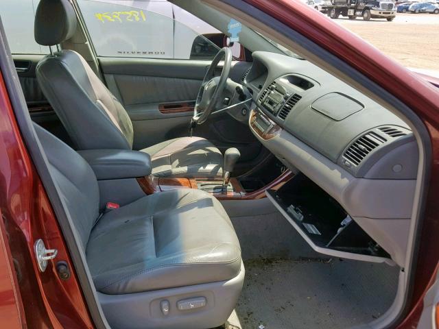 4T1BE32K44U320118 - 2004 TOYOTA CAMRY LE RED photo 5