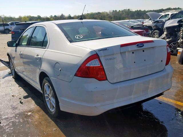 3FAHP0GA8CR216315 - 2012 FORD FUSION S WHITE photo 3