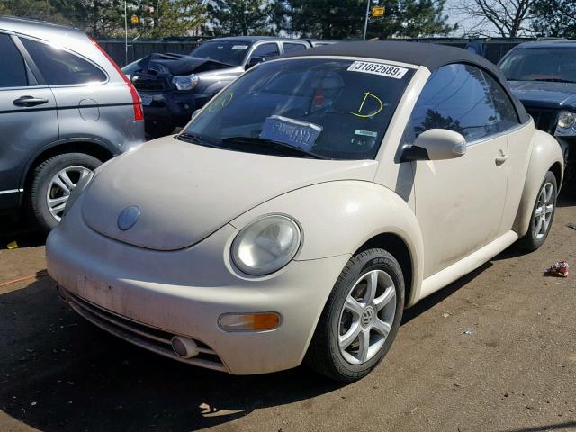3VWCD31Y24M346431 - 2004 VOLKSWAGEN NEW BEETLE ბეჟი ფოტო 2