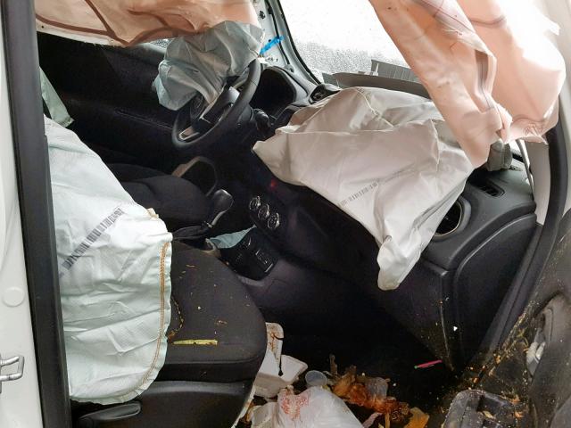 ZACCJBAT8GPD90106 - 2016 JEEP RENEGADE S თეთრი ფოტო 5