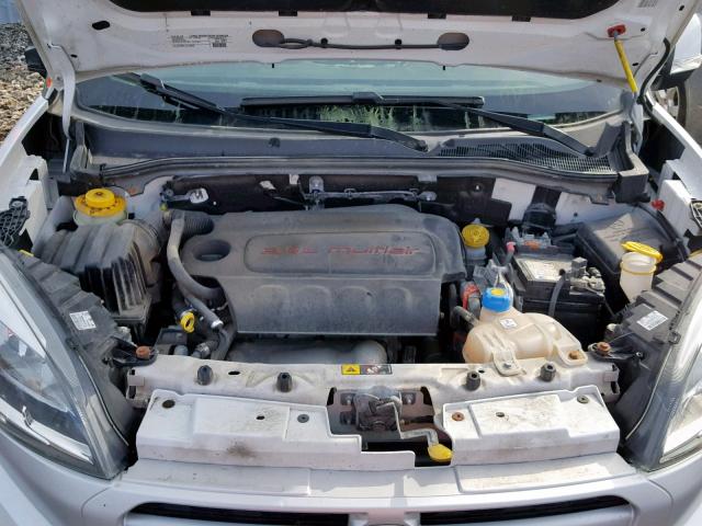 ZFBERFBT7F6A00286 - 2015 RAM PROMASTER 白色 照片 7