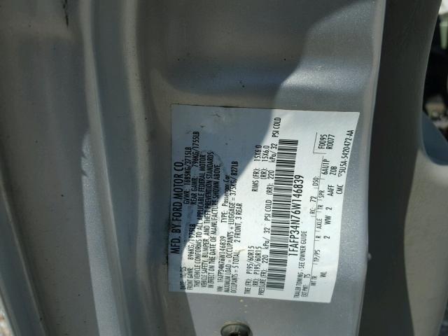 1FAFP34N76W146839 - 2006 FORD FOCUS ZX4 SILVER photo 10