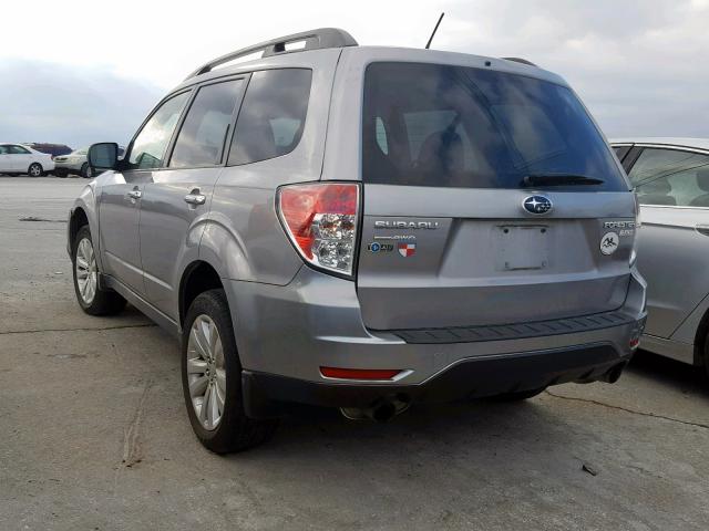 JF2SHAEC1BH780865 - 2011 SUBARU FORESTER L GRAY photo 3