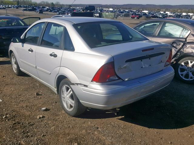 1FAFP34Z84W139074 - 2004 FORD FOCUS SE C SILVER photo 3