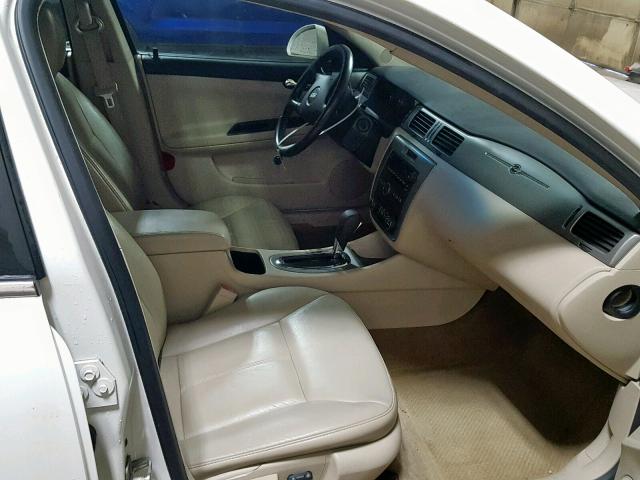 2G1WD58C589222067 - 2008 CHEVROLET IMPALA SUP 白色 照片 5