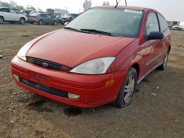 3FAFP3134YR225491 - 2000 FORD FOCUS ZX3 RED photo 2