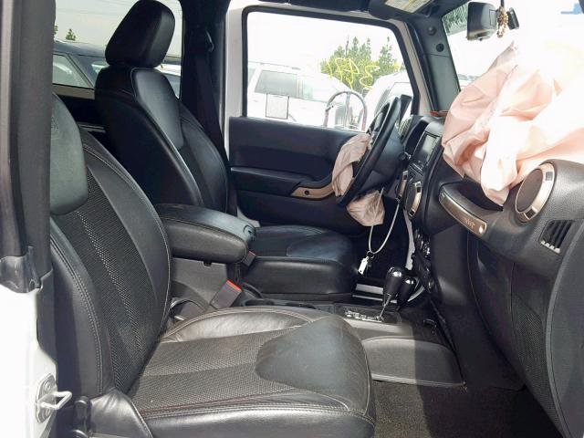 1C4AJWBG6GL340230 - 2016 JEEP WRANGLER S WHITE photo 5