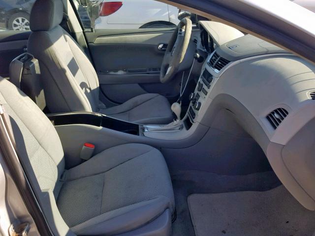 1G1ZG57B58F230383 - 2008 CHEVROLET MALIBU LS SILVER photo 5