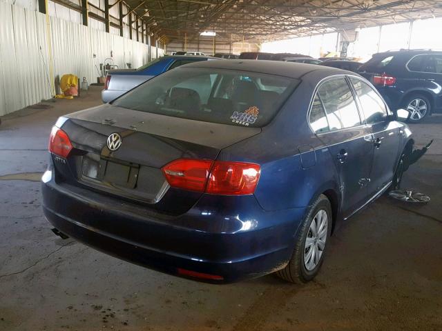 3VW2K7AJ7EM391605 - 2014 VOLKSWAGEN JETTA BASE BLUE photo 4