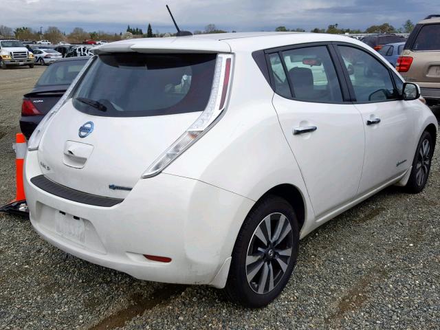 1N4BZ0CP4HC302513 - 2017 NISSAN LEAF S WHITE photo 4