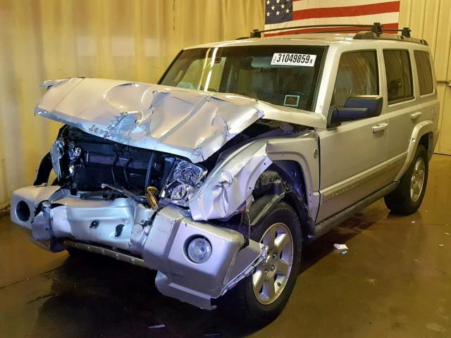 1J8HG58256C285733 - 2006 JEEP COMMANDER SILVER photo 2