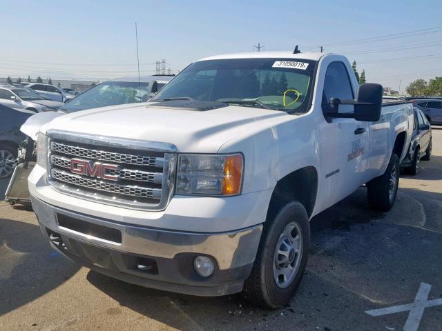 1GT01ZCGXEF119737 - 2014 GMC SIERRA C25 WHITE photo 2