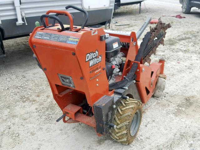 CMWC12XXJG0000032 - 2017 DITCH WITCH TRENCHER ORANGE photo 4