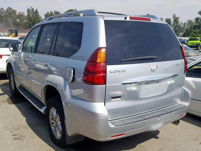 JTJBT20X260097488 - 2006 LEXUS GX 470 SILVER photo 3