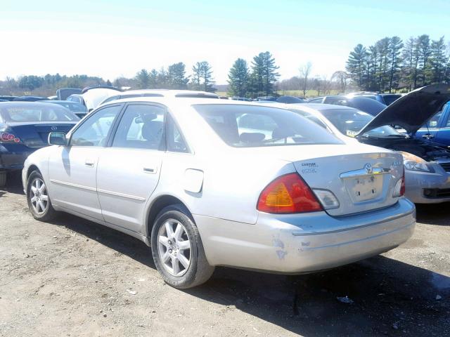 4T1BF28B31U183053 - 2001 TOYOTA AVALON XL SILVER photo 3