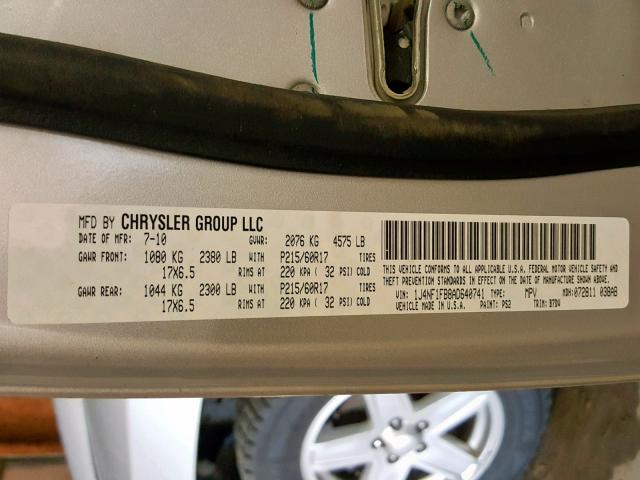 1J4NF1FB8AD640741 - 2010 JEEP COMPASS SP SILVER photo 10