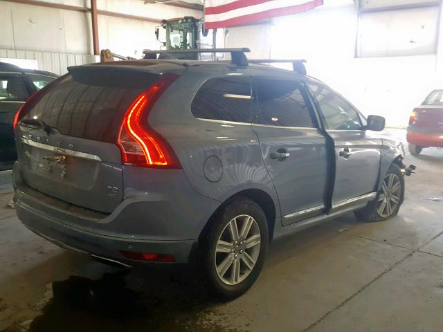 YV440MRU7H2128425 - 2017 VOLVO XC60 T5 BLUE photo 4