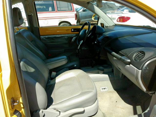 3VWCD21C0YM485431 - 2000 VOLKSWAGEN NEW BEETLE Sarı foto 5