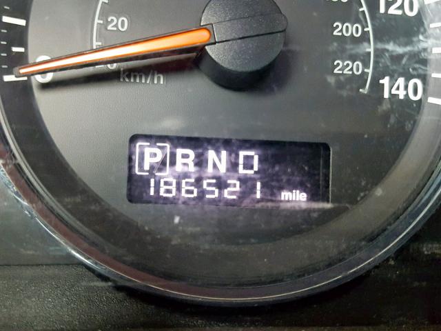 1J8HG48K28C151260 - 2008 JEEP COMMANDER SILVER photo 8