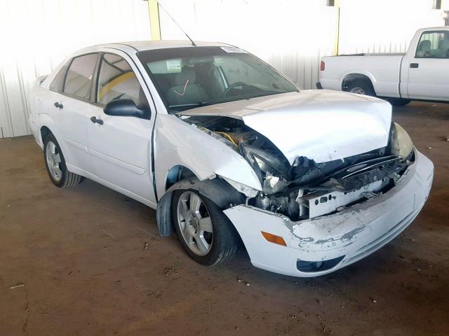 1FAHP34N57W179557 - 2007 FORD FOCUS ZX4 WHITE photo 1