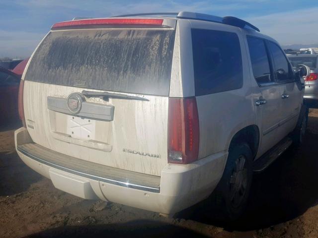 1GYUKAEF1AR123070 - 2010 CADILLAC ESCALADE WHITE photo 4