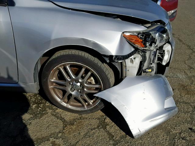 JTKDE167890276669 - 2009 TOYOTA SCION TC SILVER photo 9
