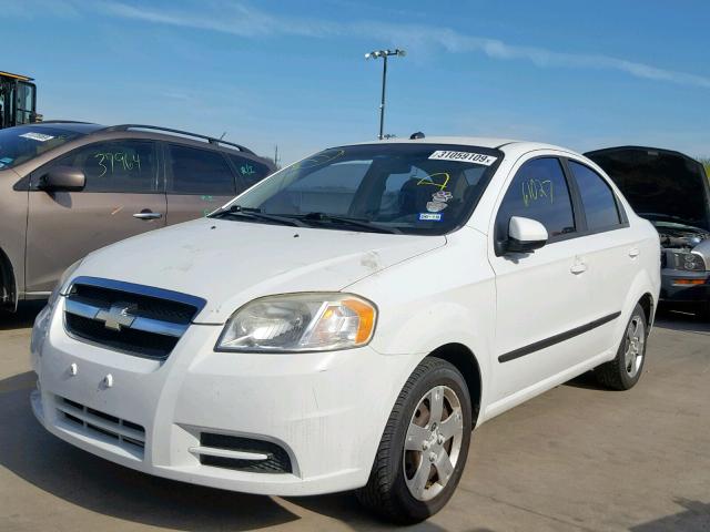 KL1TD5DE8BB214415 - 2011 CHEVROLET AVEO LS WHITE photo 2