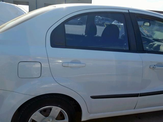 KL1TD5DE8BB214415 - 2011 CHEVROLET AVEO LS WHITE photo 6