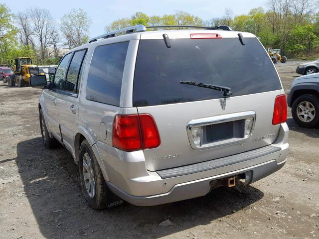 5LMFU28R53LJ21695 - 2003 LINCOLN NAVIGATOR WHITE photo 3