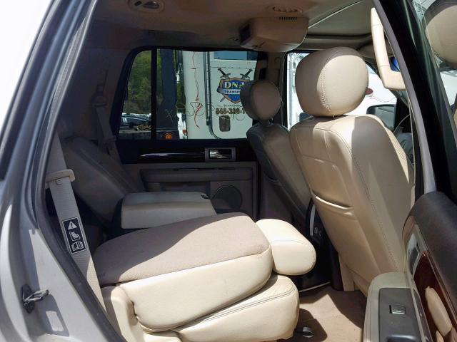 5LMFU28R53LJ21695 - 2003 LINCOLN NAVIGATOR WHITE photo 6